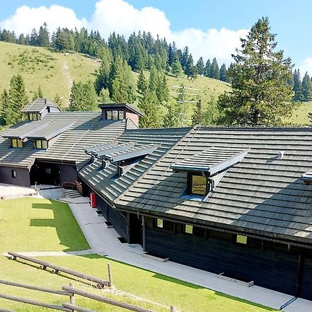 Apartma Krvavec - Cosy Mountain Retreat Cerklje na Gorenjskem Bagian luar foto